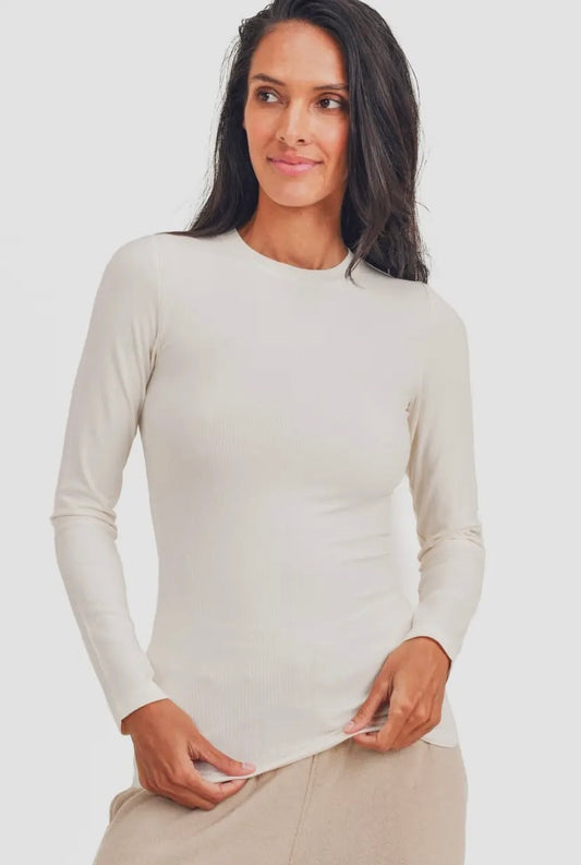 essential long-sleeve micro-ribbed athleisure  top